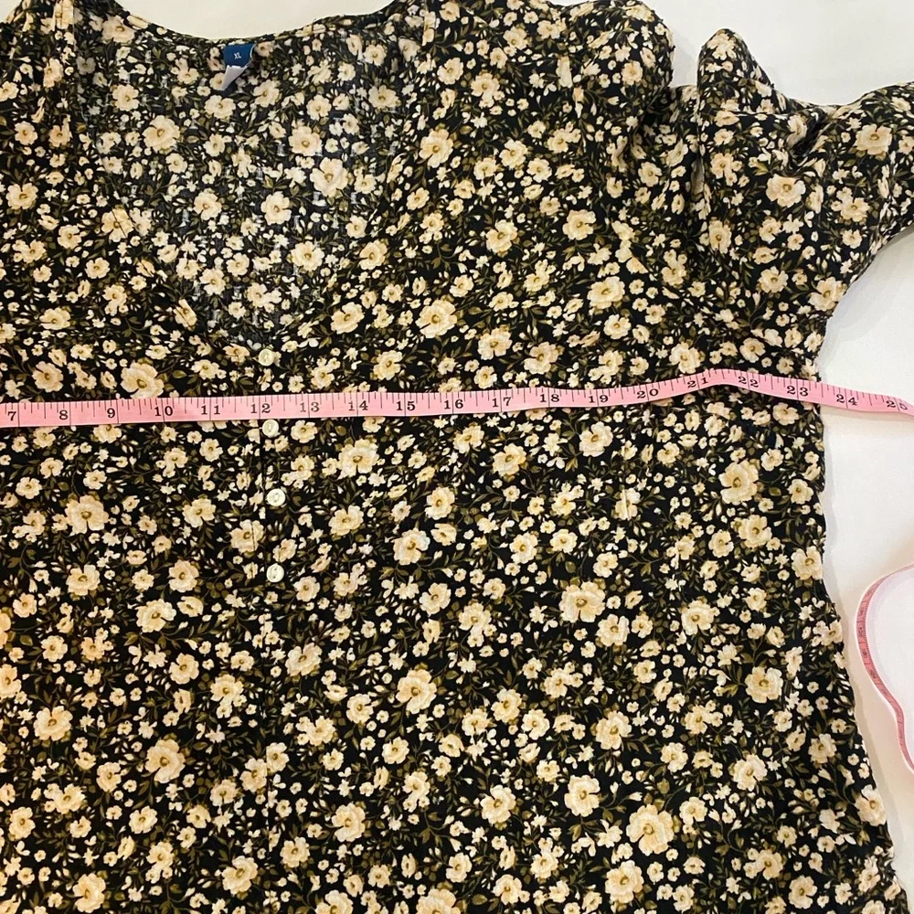 OLD NAVY Black Floral‎ V-Neck Puff Sleeve Boho Cottagecore Poet Blouse XL